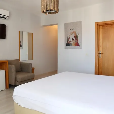 Zephyros Hotel