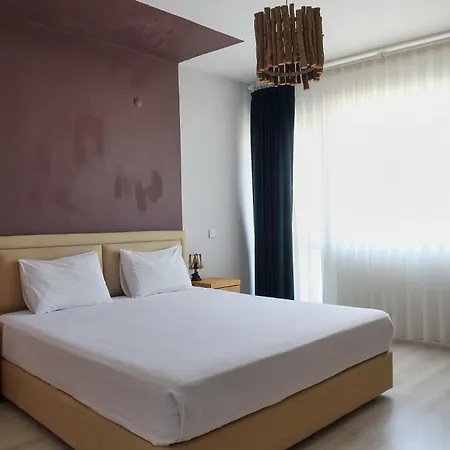 Zephyros Hotel