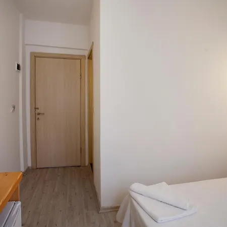Zephyros Hotel